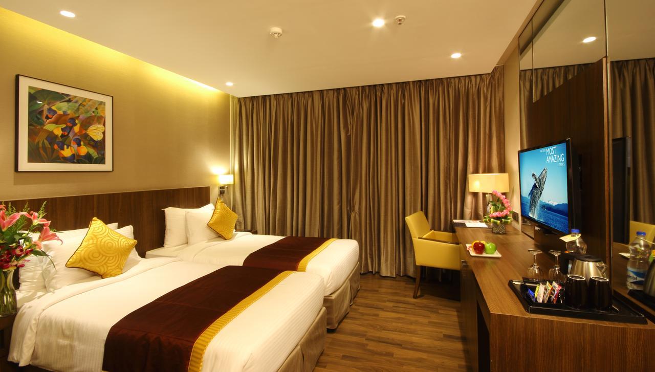 Hotel Fidalgo Pune Exterior photo