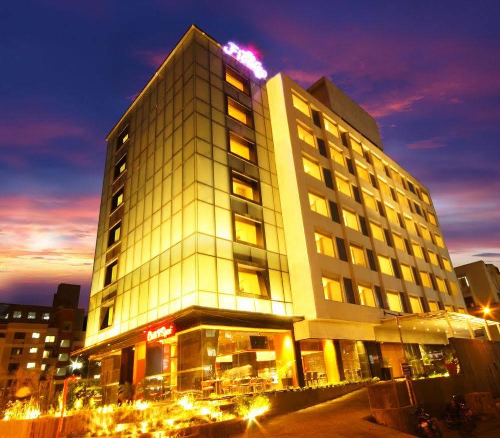 Hotel Fidalgo Pune Exterior photo